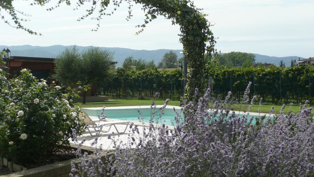 Il Fienile Di Assisi Villa Exterior foto